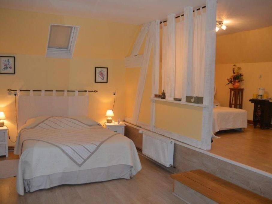 Les Marronniers Hotel Cambremer Szoba fotó
