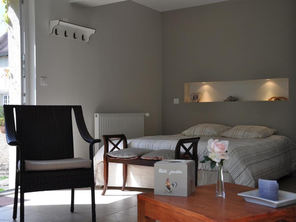 Les Marronniers Hotel Cambremer Szoba fotó