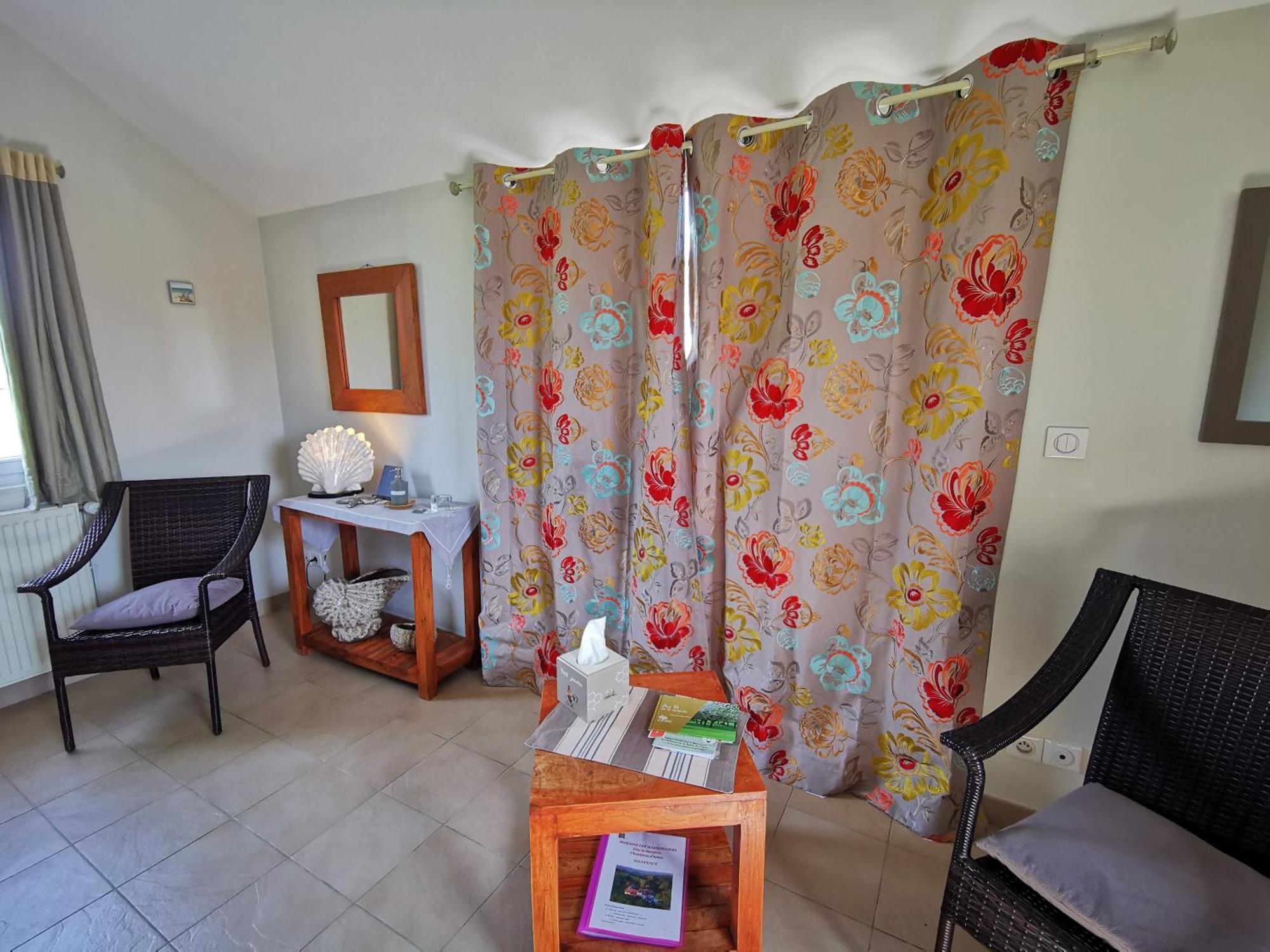 Les Marronniers Hotel Cambremer Szoba fotó